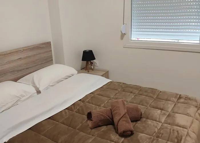 Anibo & Paparigopoulou *